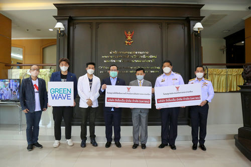 สำนักงาน กสทช. มอบใบอนุญาตคลื่นวิทยุให้กับผู้ชนะการประมูล